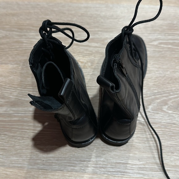 Zara combat boots. Rugged and elegant at same time with faux leather laces. - Picture 2 of 6